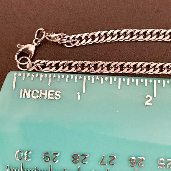 Cuban Link 24 inch Necklace - Picture 7 of 8